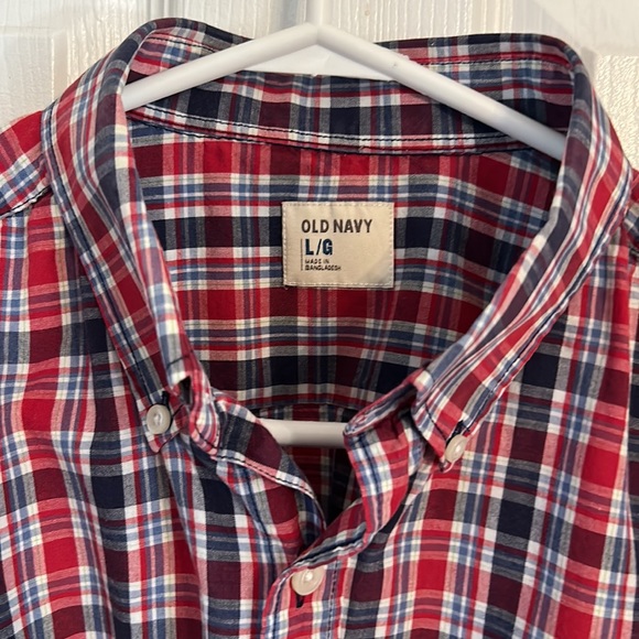 Old Navy Men’s Large Short Sleeve Button Up Shirt - Picture 3 of 4